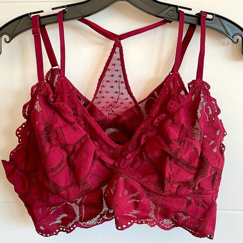 ♥️Red lace strappy bralette